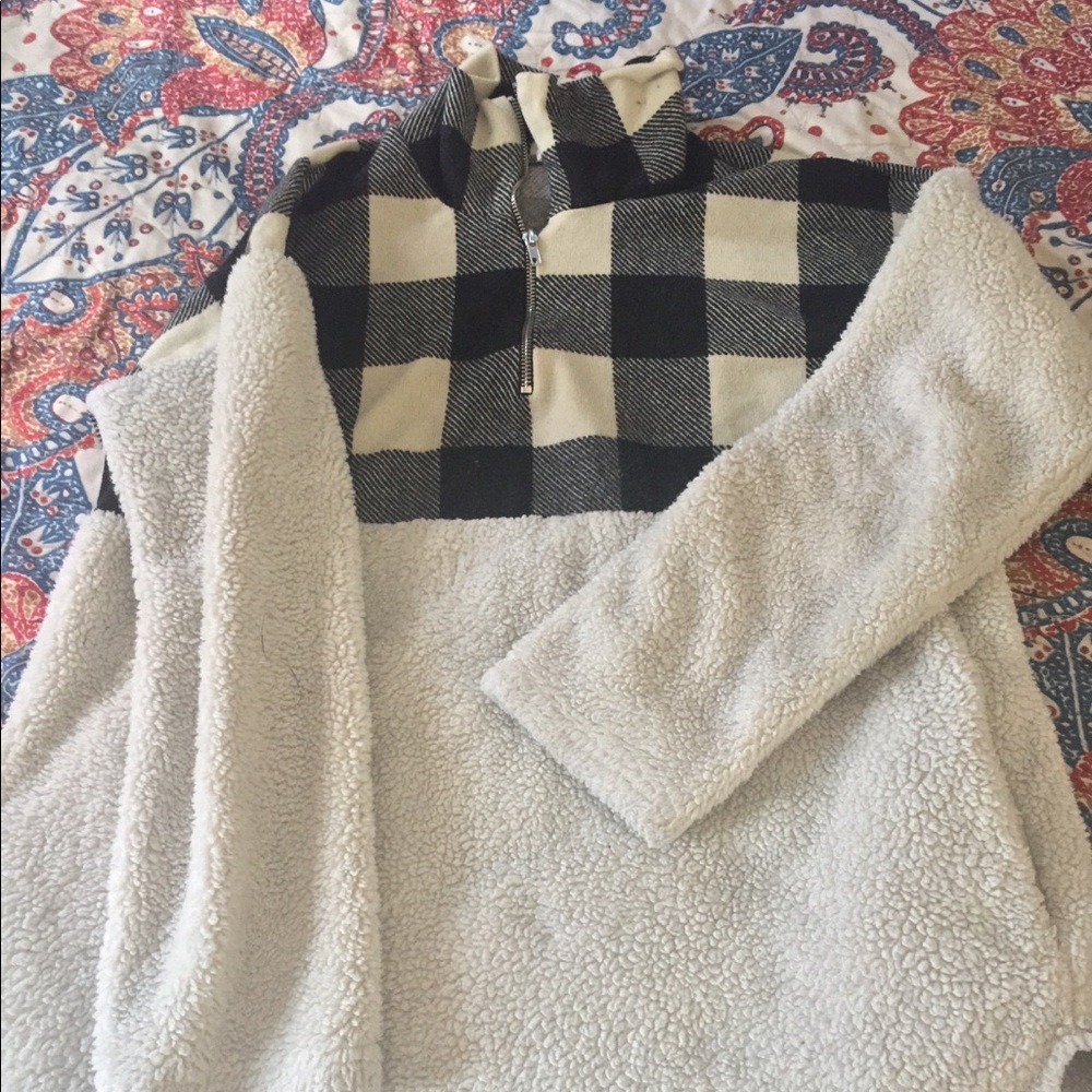 Sherpa sweatshirt